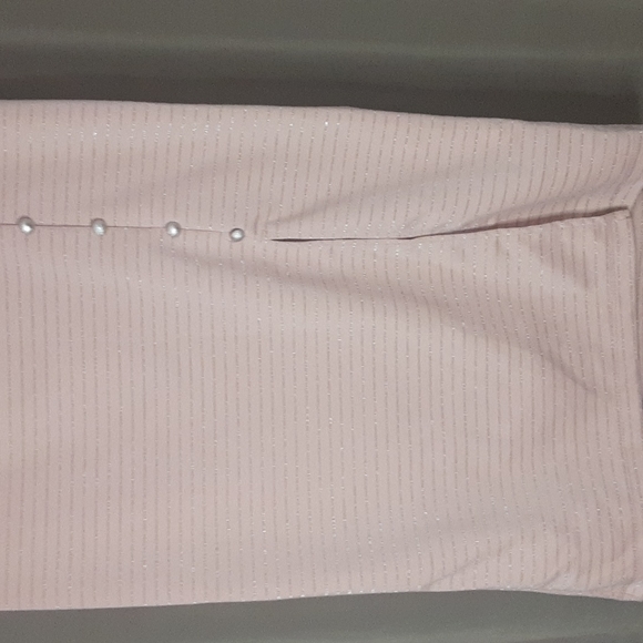 Emi & Joe Pencil Skirt Size Medium - Picture 3 of 6